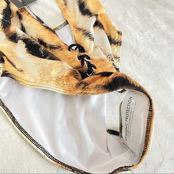 Printed Onepiece swimwear 💛 - Picture 3 of 3